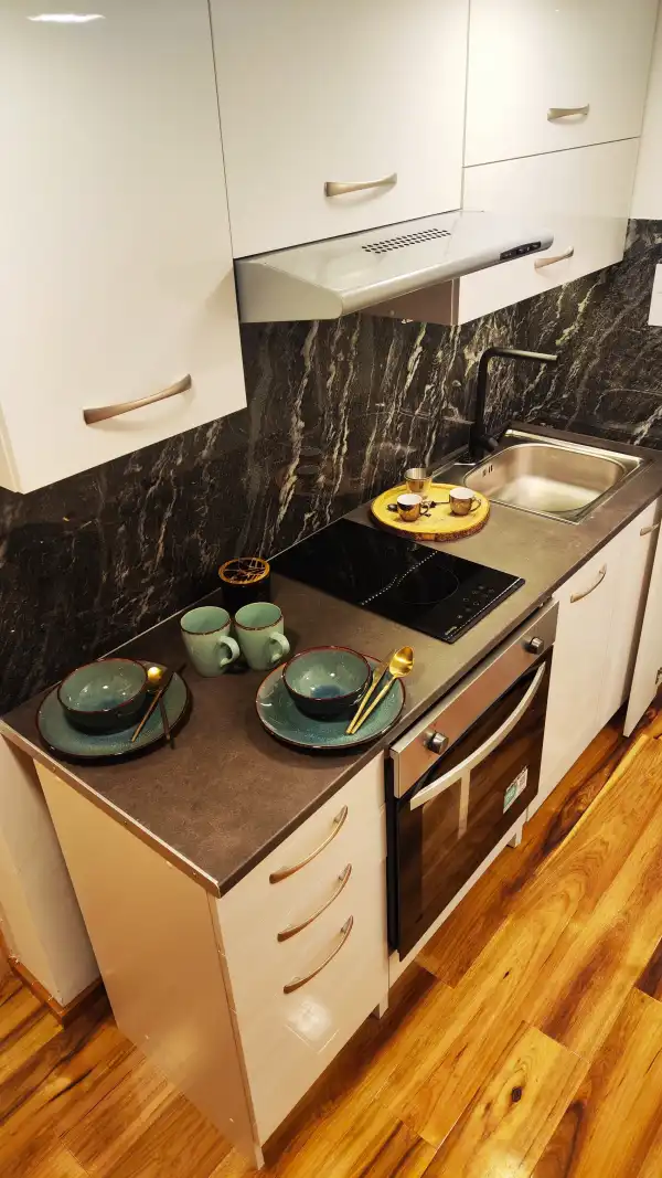 Eladó lakás, Budapest, VII. kerület 1 szoba 12 m² 29.6 M Ft