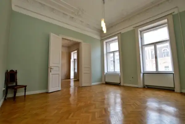 Eladó lakás, Budapest, VII. kerület 2 szoba 86 m² 72.9 M Ft