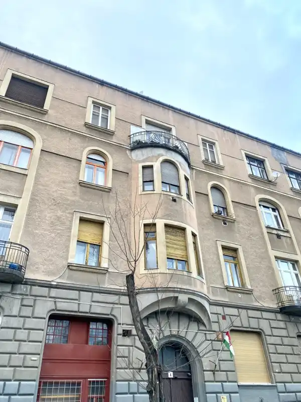 Eladó lakás, Budapest, VIII. kerület 2 szoba 73 m² 55.6 M Ft