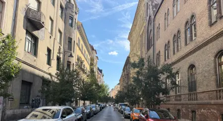 Eladó lakás, Budapest, VIII. kerület 4 szoba 156 m² 159.9 M Ft