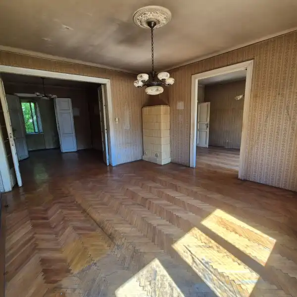 Eladó lakás, Budapest, VIII. kerület 2+1 szoba 88 m² 88 M Ft