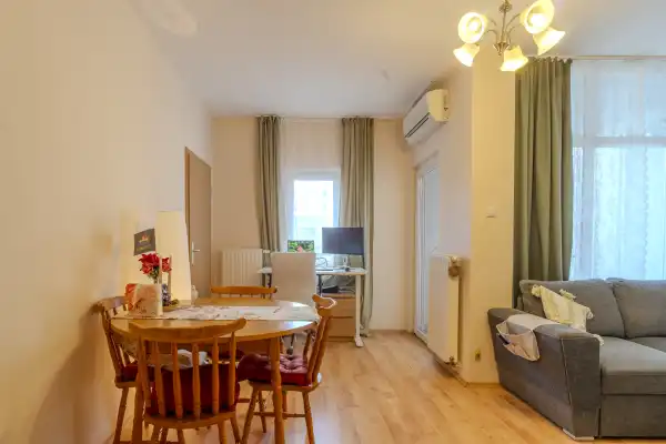 Eladó lakás, Budapest, VIII. kerület 1+1 szoba 44 m² 69.99 M Ft