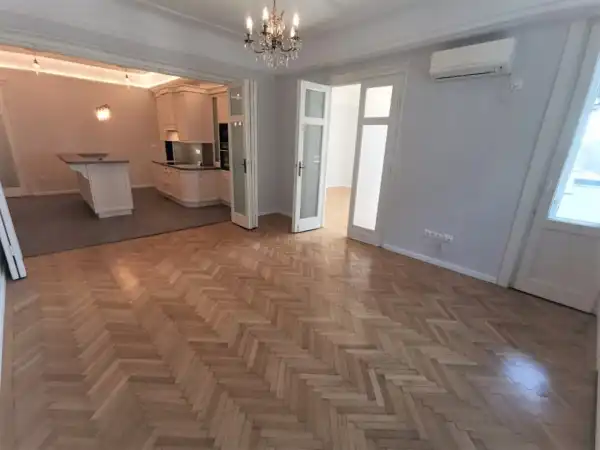 Eladó lakás, Budapest, XI. kerület 5 szoba 140 m² 175 M Ft