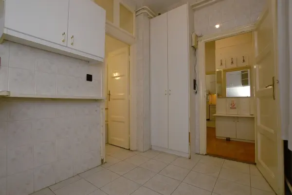 Eladó lakás, Budapest, XII. kerület 2+1 szoba 82 m² 101.9 M Ft