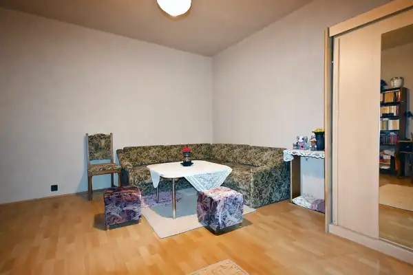 Eladó lakás, Budapest, XVI. kerület 1+1 szoba 52 m² 42.9 M Ft