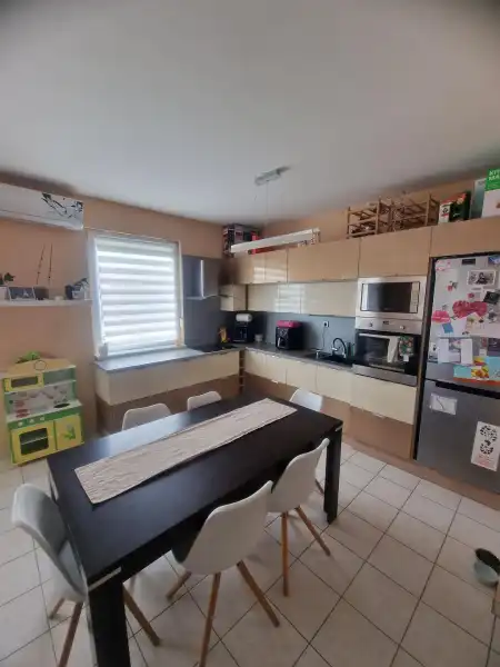 Eladó lakás, Dunakeszi 3+2 szoba 88 m² 87.99 M Ft