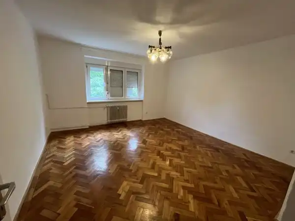 Eladó lakás, Dunaújváros 2 szoba 48 m² 30.9 M Ft
