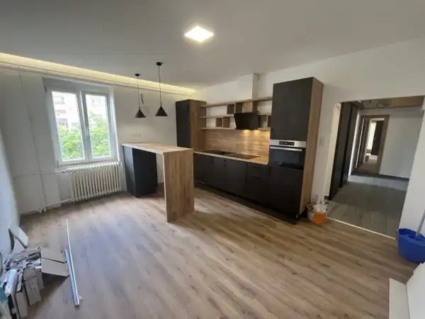 Eladó lakás, Dunaújváros 2+1 szoba 56 m² 42.9 M Ft