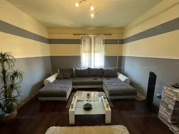 Eladó lakás, Dunaújváros 2 szoba 50 m² 25.9 M Ft