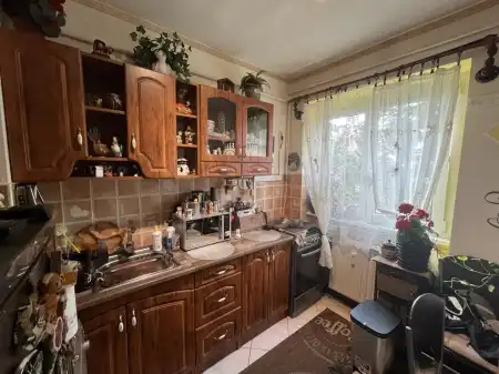 Eladó lakás, Dunaújváros 1 szoba 39 m² 26.5 M Ft
