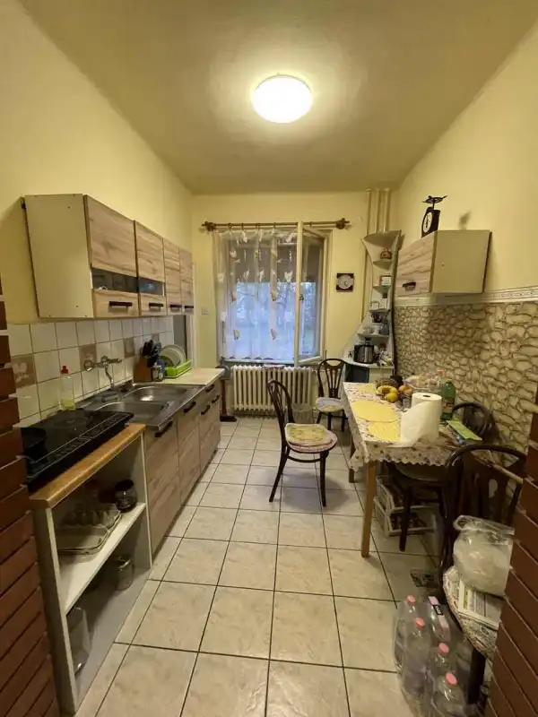 Eladó lakás, Dunaújváros 1 szoba 35 m² 26.7 M Ft