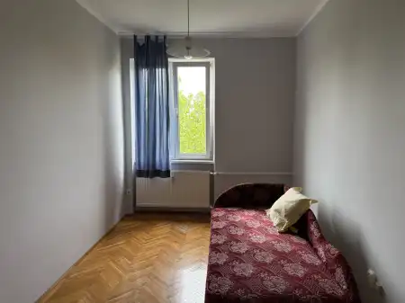 Eladó lakás, Dunaújváros 1+1 szoba 47 m² 23.5 M Ft