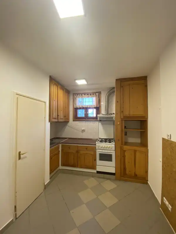 Eladó lakás, Dunaújváros 2 szoba 53 m² 29.9 M Ft