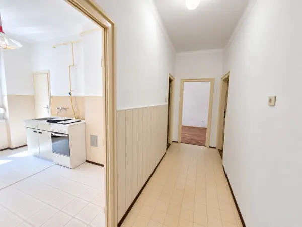 Eladó lakás, Dunaújváros 2 szoba 53 m² 34 M Ft