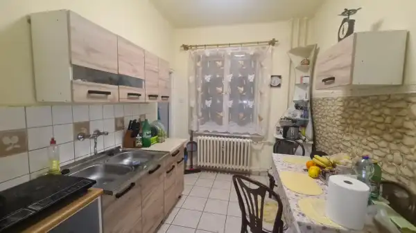 Eladó lakás, Dunaújváros 1 szoba 35 m² 26.7 M Ft