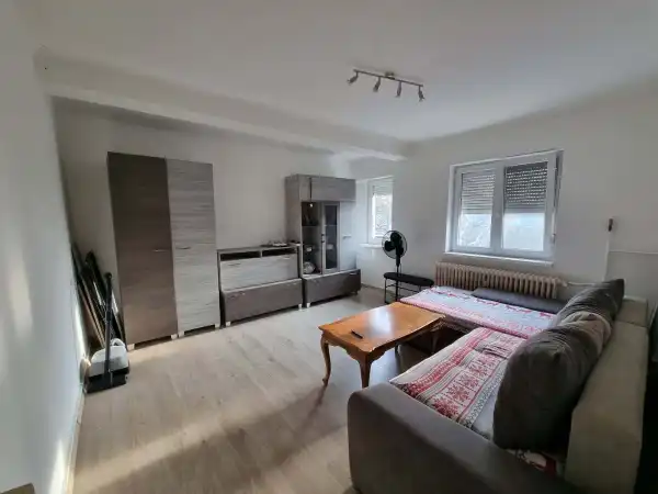 Eladó lakás, Dunaújváros 2 szoba 49 m² 36.9 M Ft