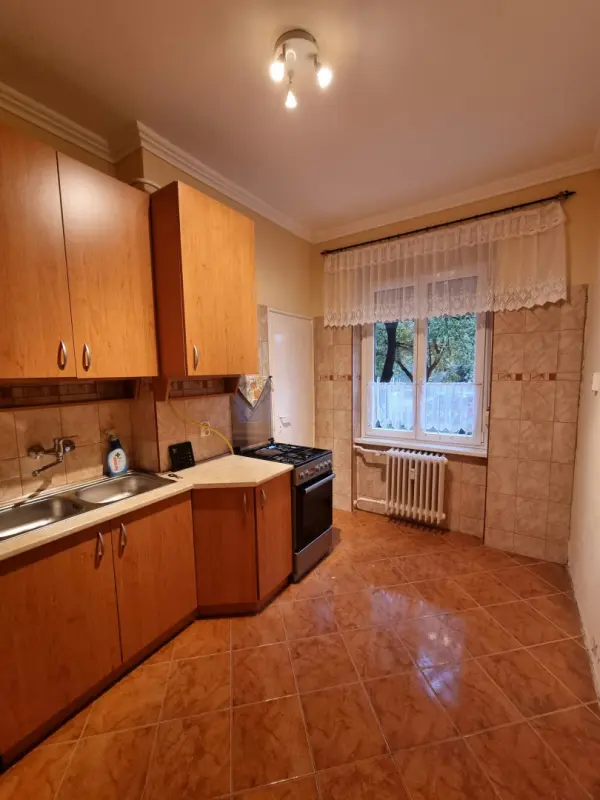 Eladó lakás, Dunaújváros 2 szoba 51 m² 33.5 M Ft