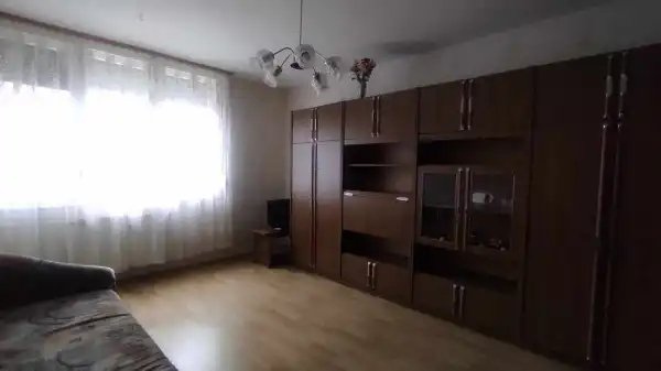 Eladó lakás, Dunaújváros 2 szoba 48 m² 20.5 M Ft