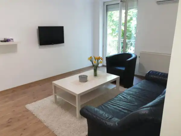 Eladó lakás, Dunaújváros 2 szoba 53 m² 39.4 M Ft