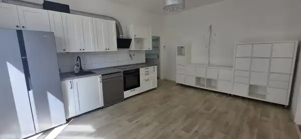 Eladó lakás, Dunaújváros 2+1 szoba 50 m² 36.9 M Ft