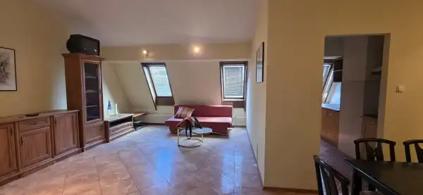 Eladó lakás, Dunaújváros 3 szoba 69 m² 38.9 M Ft