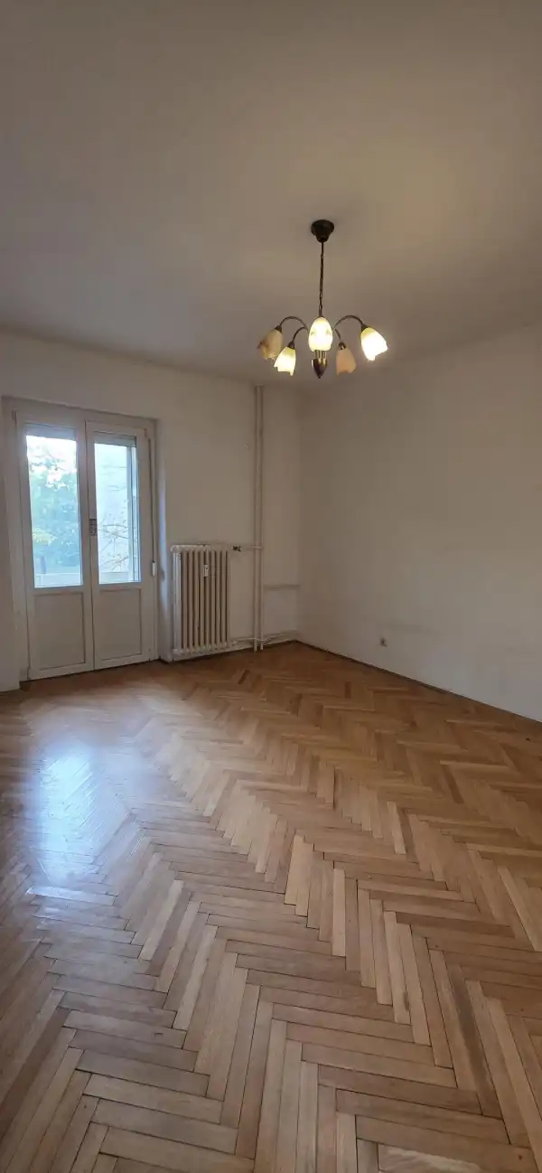 Eladó lakás, Dunaújváros 2 szoba 52 m² 32 M Ft