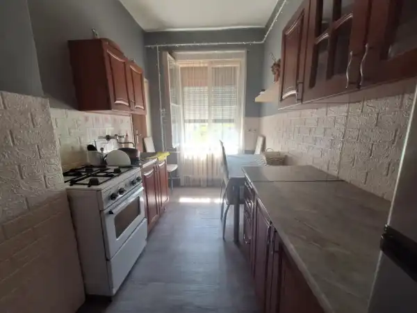 Eladó lakás, Dunaújváros 2 szoba 50 m² 33.5 M Ft