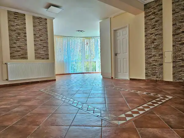 Eladó lakás, Eger 3 szoba 86 m² 77.5 M Ft