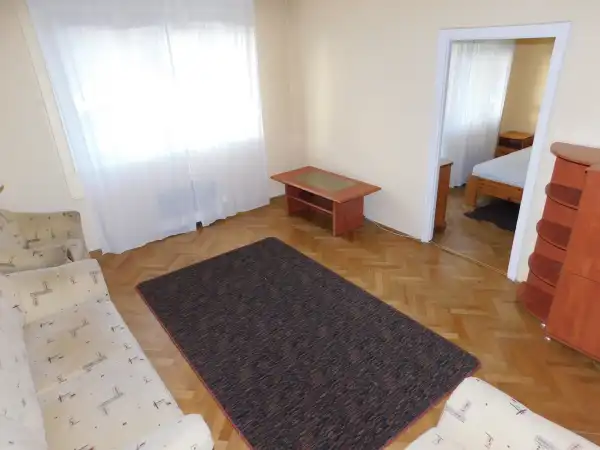 Eladó lakás, Eger 2 szoba 58 m² 46.4 M Ft