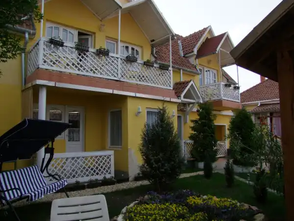 Eladó lakás, Eger 5 szoba 130 m² 79 M Ft