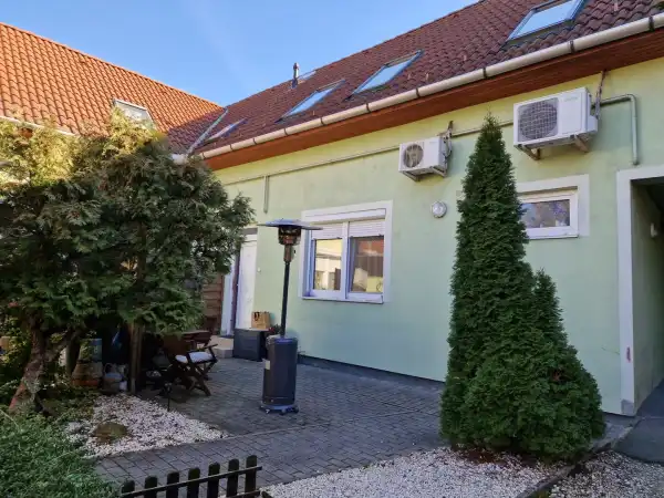 Eladó lakás, Eger 4 szoba 80 m² 69.9 M Ft