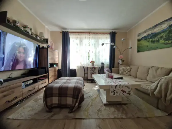 Eladó lakás, Eger 2+1 szoba 58 m² 46.9 M Ft