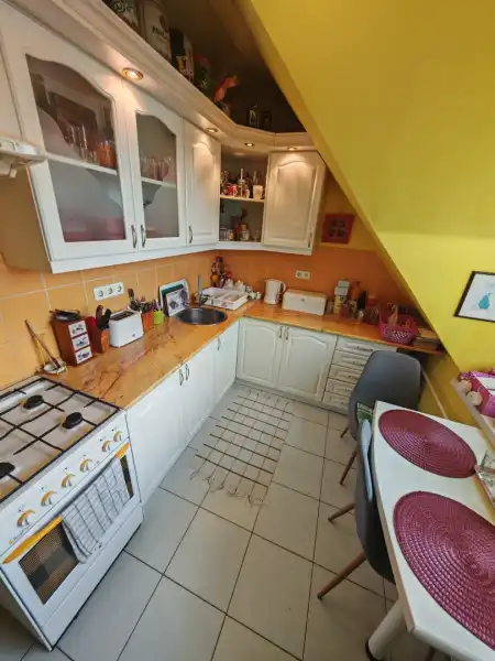 Eladó lakás, Eger 3 szoba 77 m² 49 M Ft
