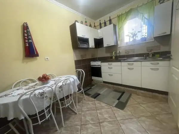 Eladó lakás, Eger 2 szoba 53 m² 47.7 M Ft