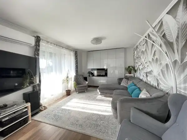 Eladó lakás, Eger 4 szoba 90 m² 105 M Ft