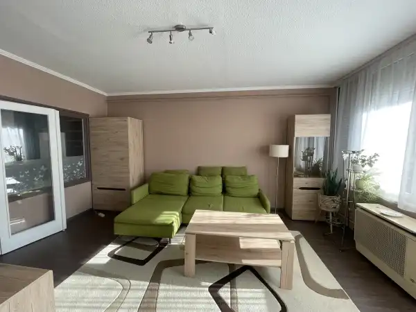 Eladó lakás, Eger 3 szoba 73 m² 61.7 M Ft