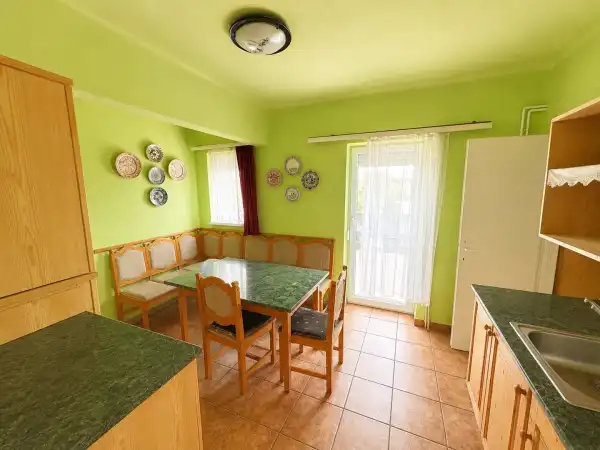 Eladó lakás, Eger 3 szoba 74 m² 78 M Ft