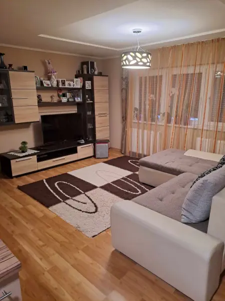 Eladó lakás, Eger 3 szoba 63 m² 58.5 M Ft