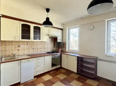 eladó lakás, Eger