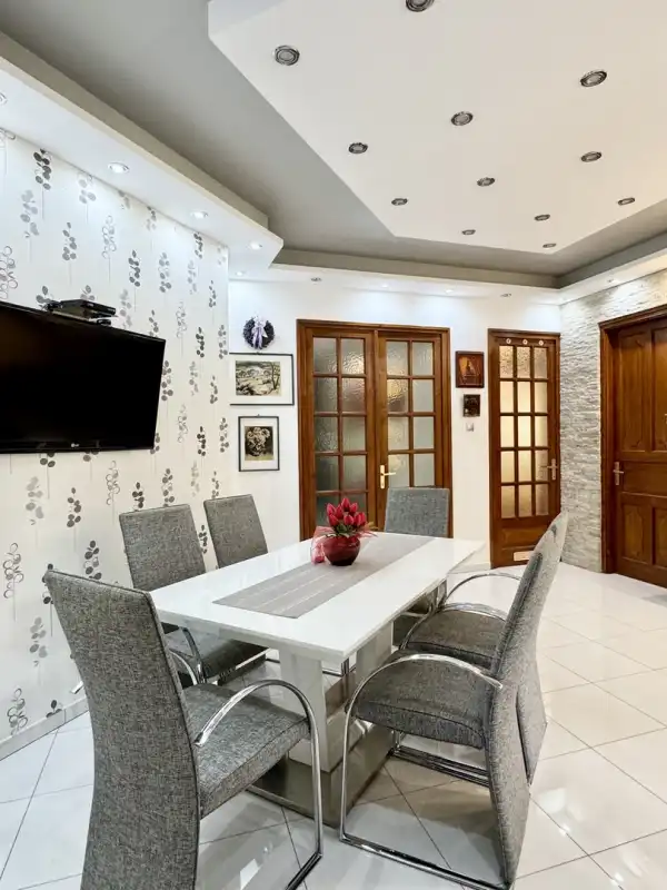Eladó lakás, Eger 4 szoba 130 m² 114.9 M Ft