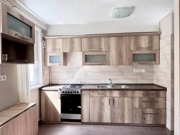 Eladó lakás, Eger 2 szoba 59 m² 64.9 M Ft