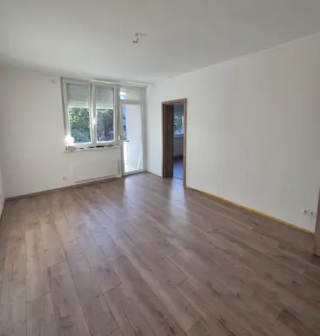 Eladó lakás, Esztergom 2 szoba 50 m² 59.5 M Ft