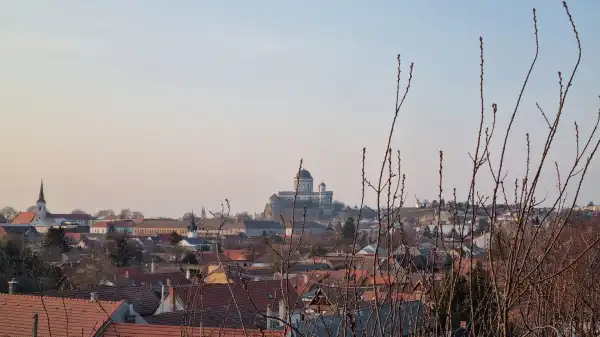 Eladó lakás, Esztergom 2 szoba 55 m² 46 M Ft