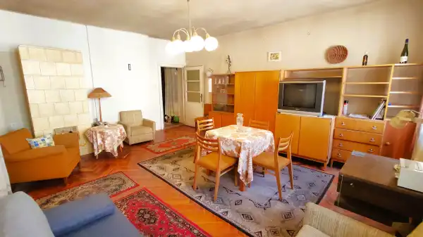 Eladó lakás, Győr 2 szoba 61 m² 54.8 M Ft