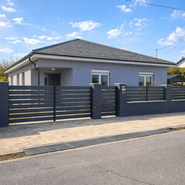 Eladó lakás, Kazincbarcika 2+1 szoba 106 m² 135 M Ft