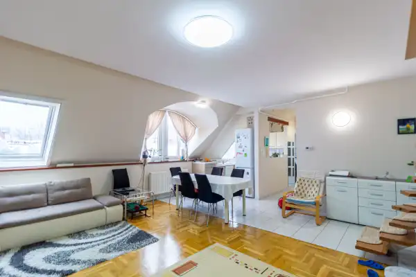 Eladó lakás, Kecskemét 2 szoba 71 m² 83.9 M Ft