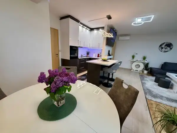 Eladó lakás, Mórahalom 2 szoba 73 m² 80.9 M Ft