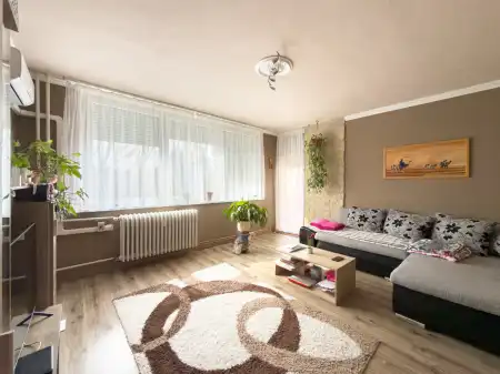 Eladó lakás, Nagyoroszi 3 szoba 75 m² 34 M Ft