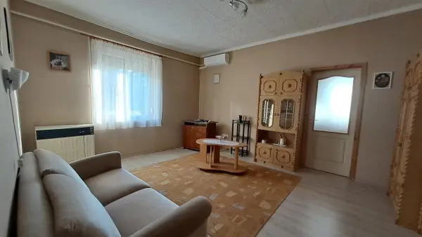 Eladó lakás, Nyergesújfalu 2 szoba 51 m² 35.5 M Ft