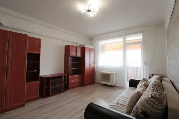 Eladó lakás, Orosháza 2 szoba 56 m² 19.5 M Ft